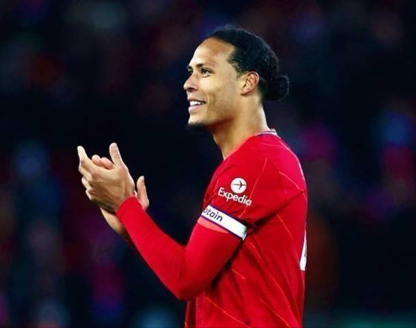 迪洛伦佐：赛后会和孔蒂复盘比赛；欧冠还有两轮还有机会晋级（迪洛伦佐：赛后与孔蒂复盘；欧冠还剩两场仍有出线希望）