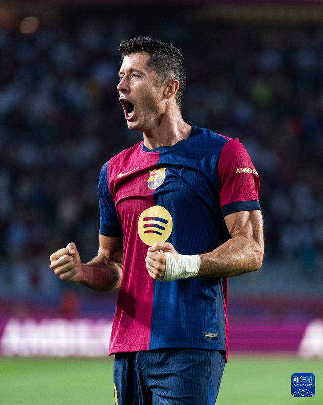剑南春丨巴萨3-1逆转阿拉维斯，亚马尔传射，奥尔莫双响（剑南春丨巴萨3-1逆转阿拉维斯：亚马尔传射建功，奥尔莫梅开二度）
