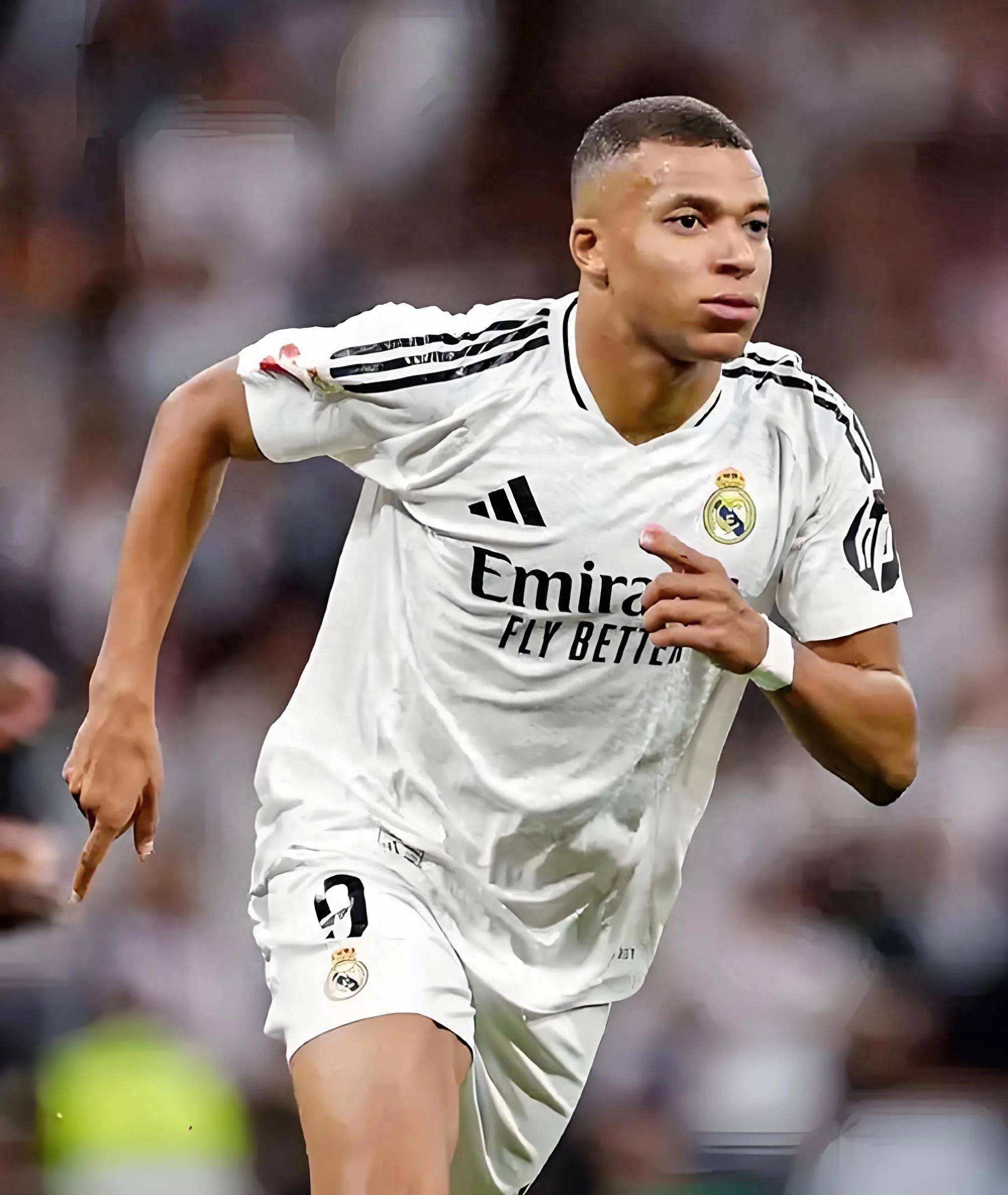 官方：26岁的前比利时国脚、国米旧将范赫斯登退役（官宣：26岁前比利时国脚、国米旧将范赫斯登宣布退役）