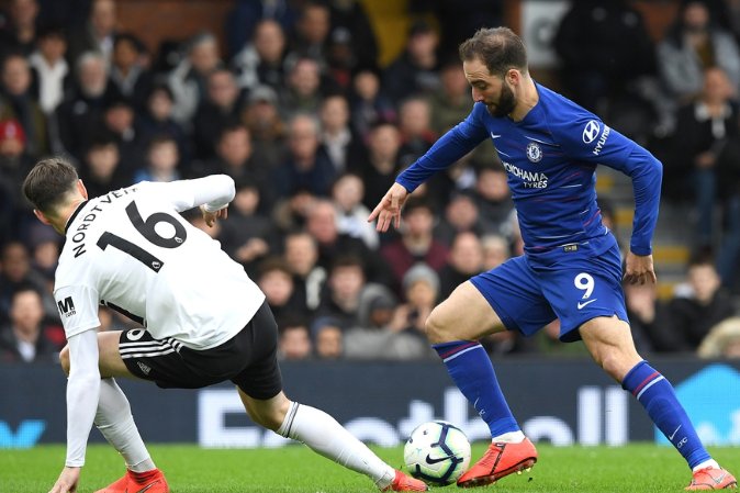 伤愈复出，卡瓦尼时隔两个月再次代表博卡出场并打进一粒点球（伤愈回归，卡瓦尼阔别两月再披博卡战袍，点射破门）