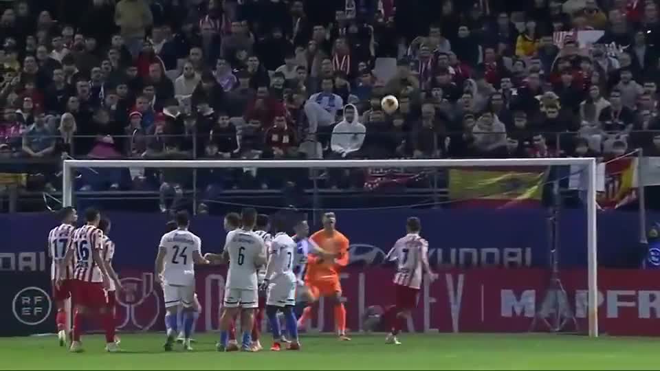 佩7：加斯佩里尼让我们有很大提升，罗马排在意甲第1不是偶然（佩7：加斯佩里尼令我们进步明显，罗马领跑意甲并非偶然）