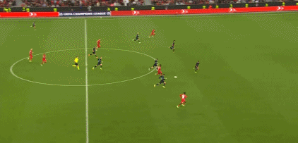 普利希奇带病救主，此乃米兰擎天一柱！（普利希奇抱病力挽狂澜，堪称米兰中流砥柱！）