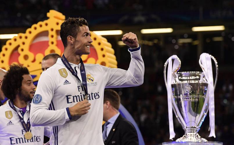 记者：莱奥周二接受核磁共振检查，结果显示无肌肉损伤（莱奥周二核磁结果显示无肌肉伤情）