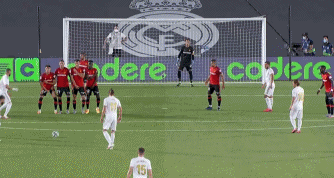 英媒：意甲俱乐部在关注拉斯金，热刺和狼队也对其感兴趣（英媒：多家意甲球队考察拉斯金，热刺与狼队同样有意）