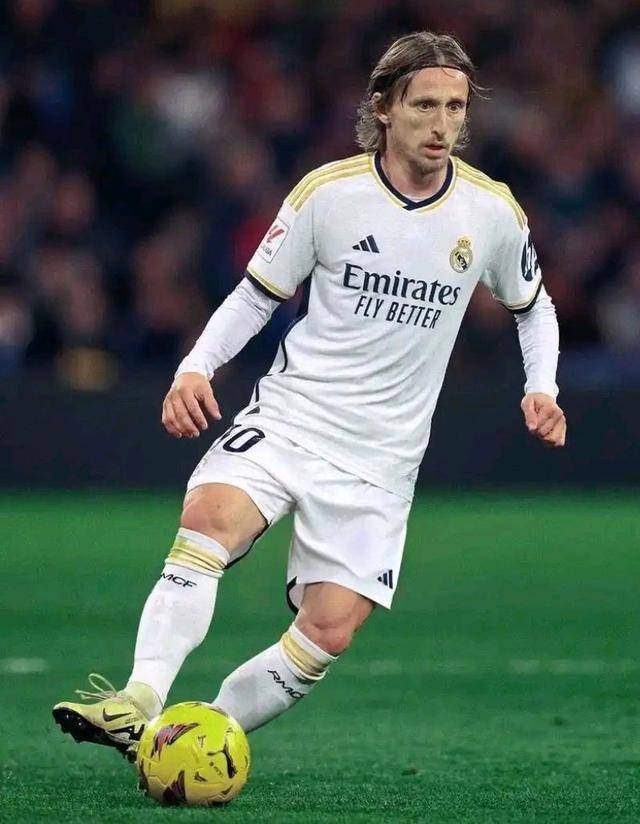 卫报：塞内加尔18岁门将被假经纪人诈骗，在国外被绑架身亡（卫报：假经纪人设局，塞内加尔18岁门将在海外遭绑架遇害）