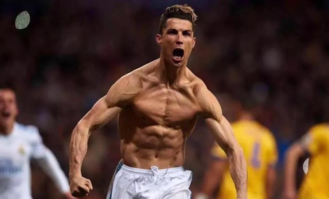 记者：对手骂梅西是“德保罗跟屁虫”，梅西被激怒后要约架（记者：对手嘲讽梅西为“德保罗跟班”，被激怒的梅西提出约战）